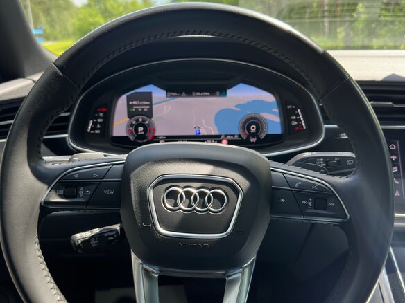 2019 Audi Q8 50 TDI I (4M), белый, 5950000 рублей - вид 17