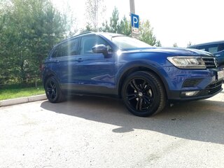 2020 Volkswagen Tiguan II, синий, 2200000 рублей, вид 3