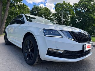 2019 Skoda Octavia III (A7) Рестайлинг, белый, 1950000 рублей, вид 3