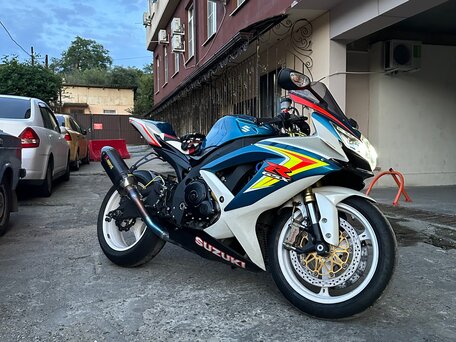 2010 Suzuki GSX-R 750, синий, 600000 рублей, вид 1