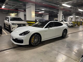 2020 Porsche Panamera Turbo S E-Hybrid II, белый, 10500000 рублей, вид 1