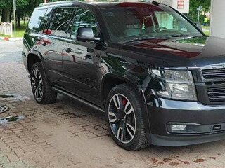 2018 Chevrolet Tahoe IV, чёрный, 5000000 рублей, вид 4