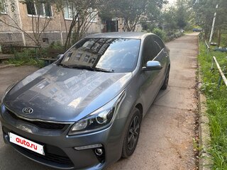 2020 Kia Rio IV, серый, 1700000 рублей, вид 3