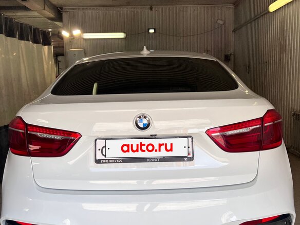 2015 BMW X6 30d II (F16), белый, 3990000 рублей - вид 12