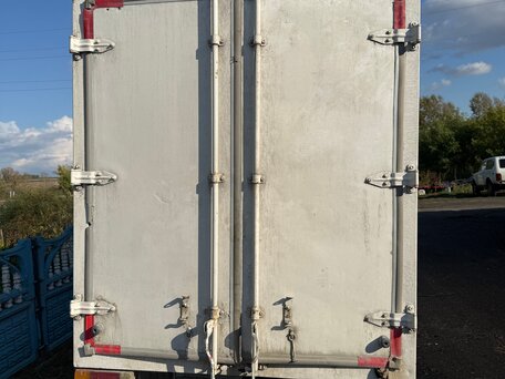 1997 Toyota Dyna, белый, 1000000 рублей, вид 3