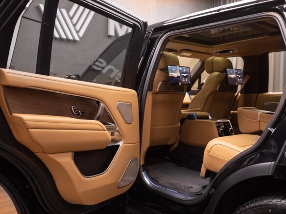 2025 Land Rover Range Rover P530 MHEV Long V, чёрный, 24500000 рублей - вид 10