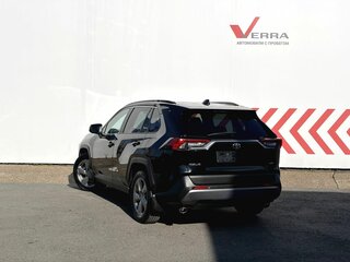 2021 Toyota RAV4 V (XA50), чёрный, 3150000 рублей, вид 3