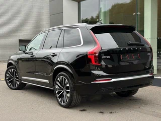2025 Volvo XC90 B5 II Рестайлинг 2, чёрный, 10900000 рублей, вид 3