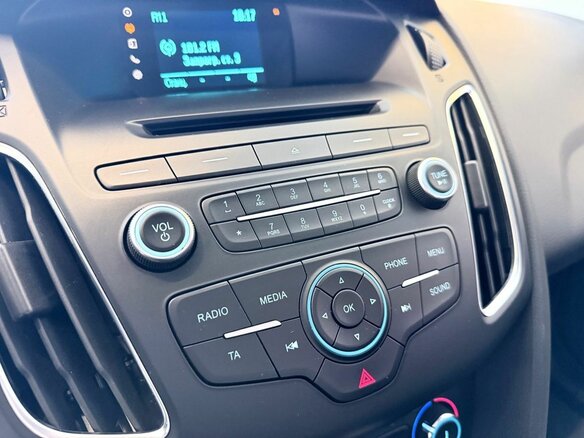 2018 Ford Focus III Рестайлинг, белый, 1239000 рублей - вид 16