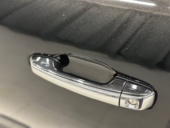 2019 Lexus LX 570 III Рестайлинг 2, чёрный - вид 14