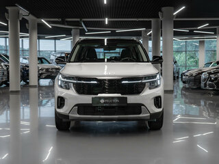 2026 Kia Seltos I Рестайлинг, белый, 3100000 рублей, вид 3