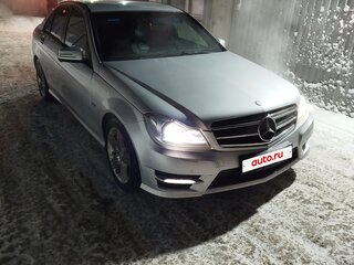 2011 Mercedes-Benz C-Класс 180 BlueEFFICIENCY III (W204) Рестайлинг, серебристый, 1300000 рублей, вид 3