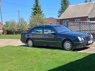 2000 Mercedes-Benz E-Класс 240 II (W210, S210) Рестайлинг, чёрный, 580000 рублей, вид 2