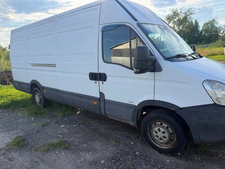 2009 Iveco Daily, белый, 1200000 рублей, вид 3