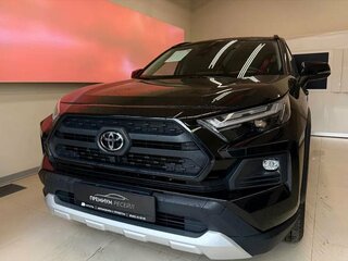 2025 Toyota RAV4 V (XA50), чёрный, 3975000 рублей, вид 3