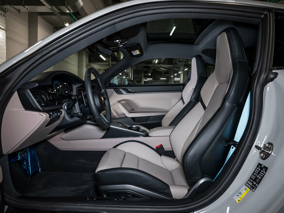 2026 Porsche 911 Carrera VIII (992) Рестайлинг, серый, 22990000 рублей - вид 24
