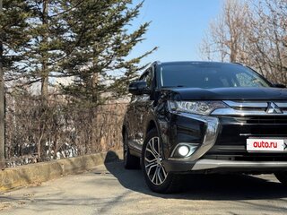2017 Mitsubishi Outlander III Рестайлинг 2, чёрный, 1900000 рублей, вид 1