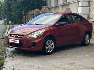 2011 Hyundai Solaris I, красный, 700000 рублей, вид 1