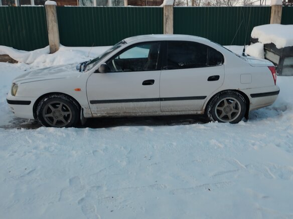 2004 Hyundai Elantra III (XD2) Рестайлинг, белый, 350000 рублей - вид 1