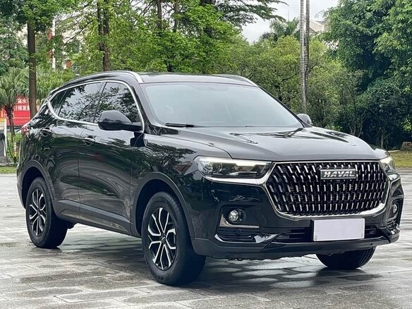 2022 Haval H6 II Рестайлинг, чёрный, 1390000 рублей - вид 2