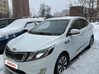 2011 Kia Rio III, белый, 610000 рублей, вид 1