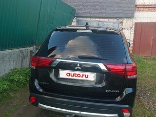2017 Mitsubishi Outlander III Рестайлинг 2, чёрный, 1600000 рублей, вид 2