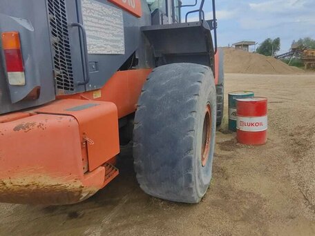 2011 Hitachi ZW310, оранжевый, 3200000 рублей, вид 5