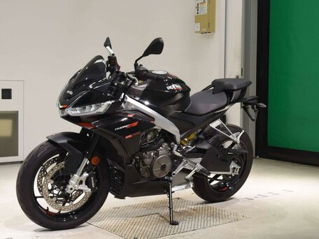 2022 Aprilia Tuono 660, чёрный, 1177000 рублей, вид 4