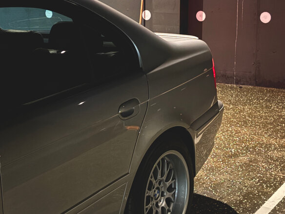 2002 BMW 5 серии 530i IV (E39) Рестайлинг, серый, 1200000 рублей - вид 17