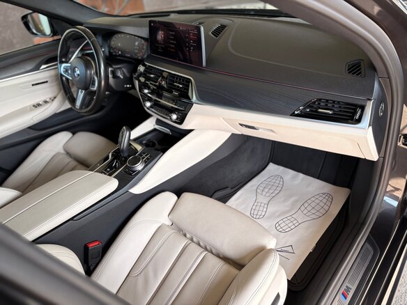 2021 BMW 5 серии 530i xDrive VII (G30/G31/G38) Рестайлинг, серый, 4150000 рублей - вид 14