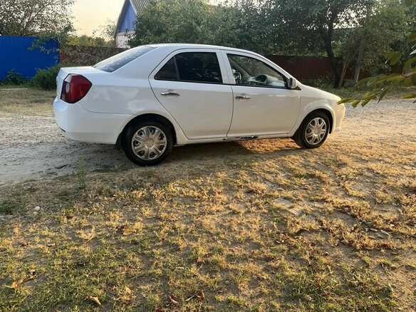 2008 Geely MK I, белый, 180000 рублей - вид 2