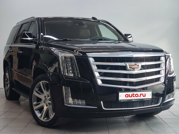 2016 Cadillac Escalade IV, чёрный, 4000000 рублей - вид 2
