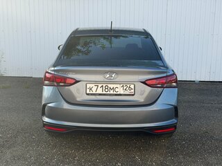 2020 Hyundai Solaris II Рестайлинг, серый, 1050000 рублей, вид 4