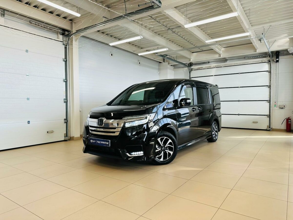 Открыть фотографии: Honda Stepwgn V Рестайлинг