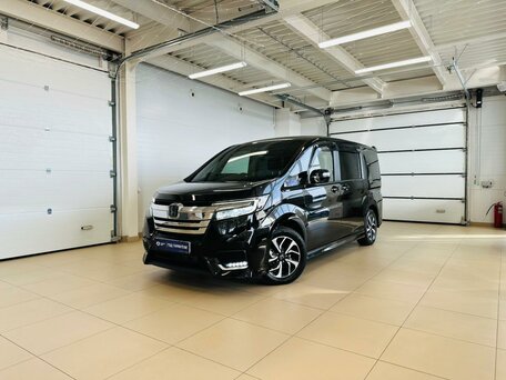 Honda Stepwgn V Рестайлинг