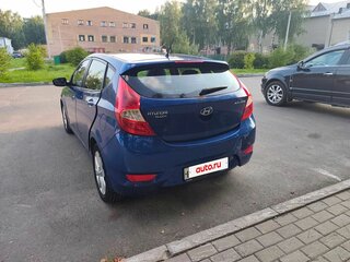 2013 Hyundai Solaris I, синий, 850000 рублей, вид 4
