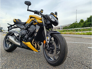 2025 Triumph Street Triple, жёлтый, 1200000 рублей, вид 1
