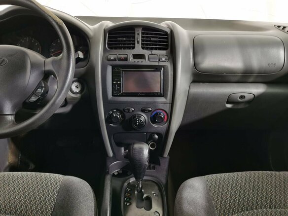 2003 Hyundai Santa Fe I, серебристый, 375150 рублей - вид 13