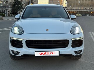 2016 Porsche Cayenne II Рестайлинг (958), белый, 3300000 рублей, вид 2