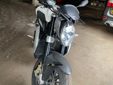 2013 MV Agusta Brutale 675, белый, 515000 рублей, вид 3