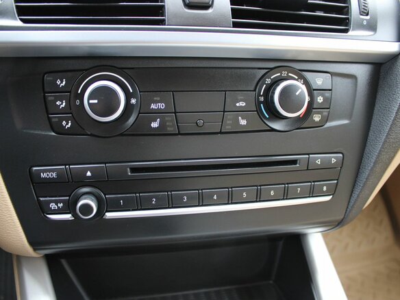 2012 BMW X3 20i xDrive II (F25), красный, 1359000 рублей - вид 10