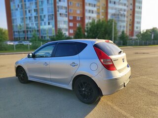 2010 Hyundai i30 I Рестайлинг, серебристый, 570000 рублей, вид 3