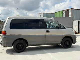 1998 Mitsubishi Delica III, серый, 530000 рублей, вид 2