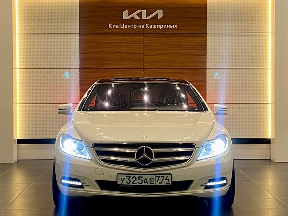 2010 Mercedes-Benz CL-Класс 550 III (C216) Рестайлинг, белый, 1980000 рублей - вид 1