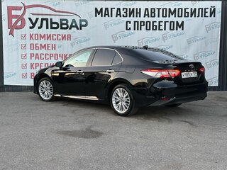 2020 Toyota Camry VIII (XV70), чёрный, 3099000 рублей, вид 4