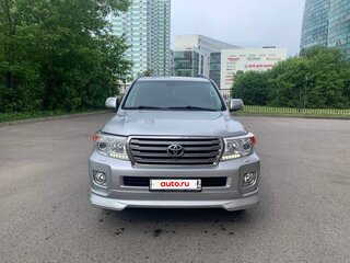 2012 Toyota Land Cruiser 200 Series Рестайлинг 1, серебристый, 3700000 рублей, вид 2