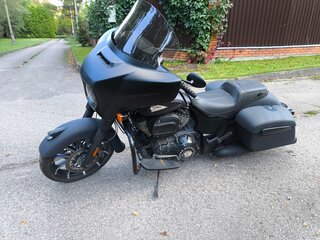 2021 Indian Chieftain, чёрный, 1330000 рублей, вид 2