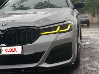 2021 BMW 5 серии 520i VII (G30/G31/G38) Рестайлинг, серый, 4500000 рублей, вид 3