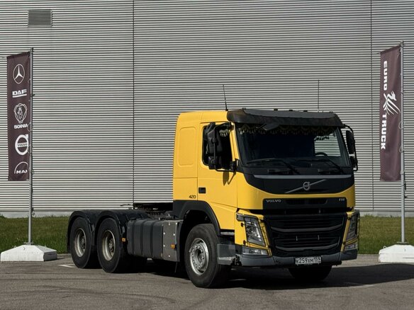 2017 Volvo FM, жёлтый, 5000000 рублей