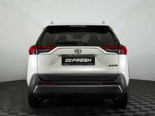 2021 Toyota RAV4 V (XA50), белый, 3240000 рублей, вид 4